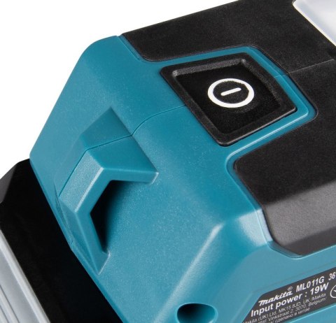 LATARKA AKUMULATOROWA 40 V MAX XGT MAKITA LATARKA AKUMULATOROWA 40 V MAX XGT MAKITA